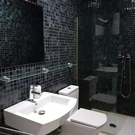 Cosy Flat / Literally At The Foot Of Alhambra * Granada