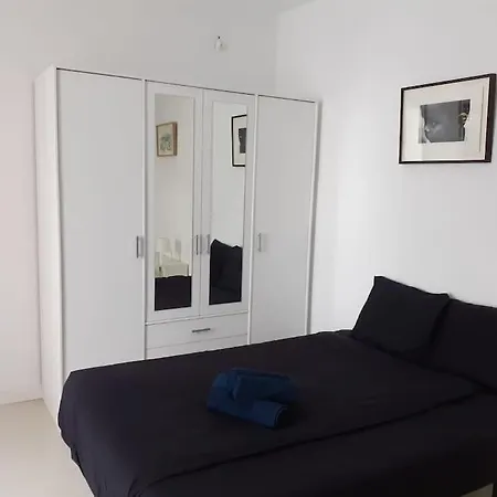 Apartment Cosy Flat / Literally At The Foot Of Alhambra